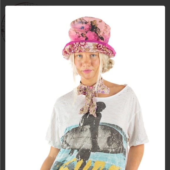 Magnolia Pearl. ONE OF A KIND!!! Look heart patches Exclusive. New - Picture 3 of 16